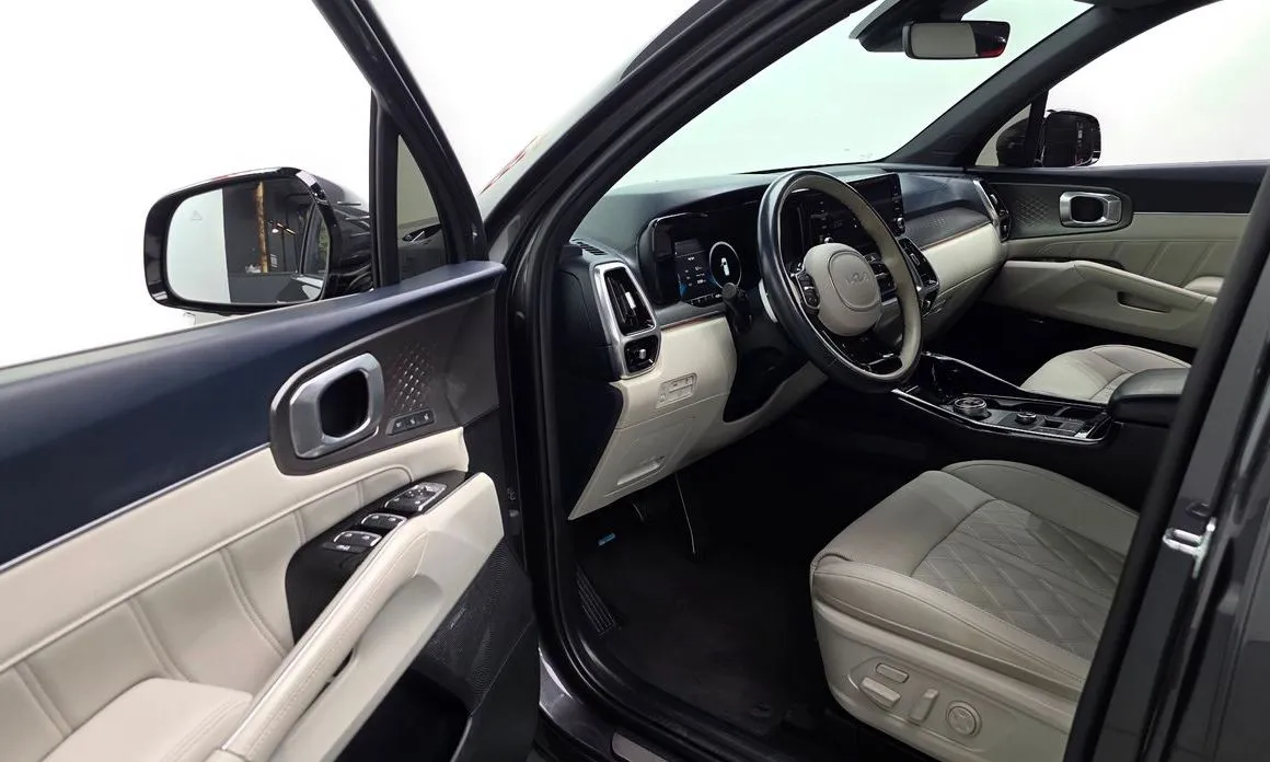 Kia Sorento — фото 10