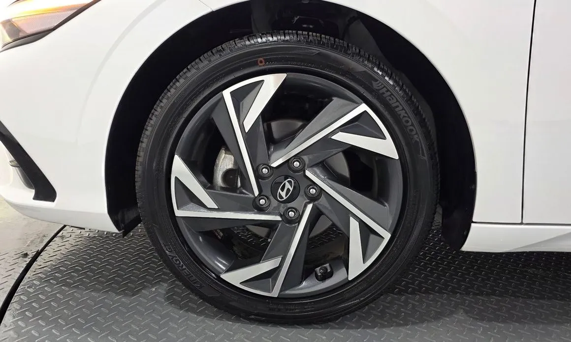 Hyundai AVANTE — фото 4