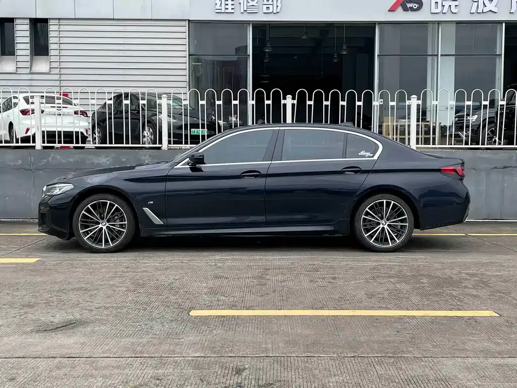 BMW 5 Series — фото 3