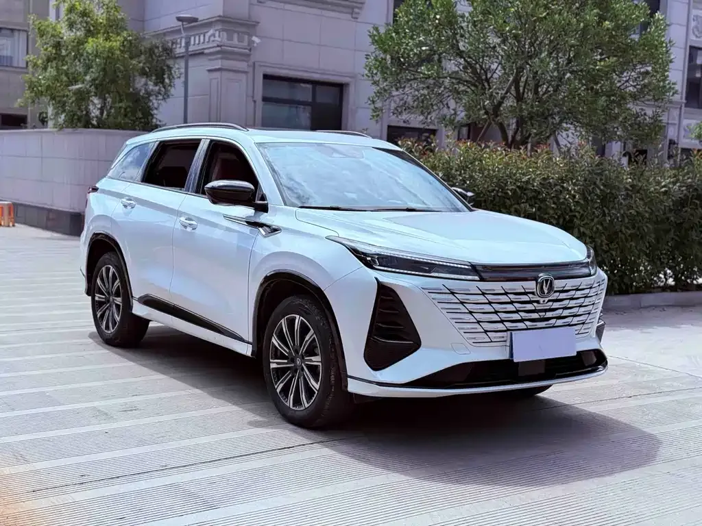 Changan CS75 PLUS — фото 8