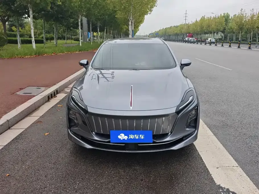 Hongqi E-QM5 — фото 6