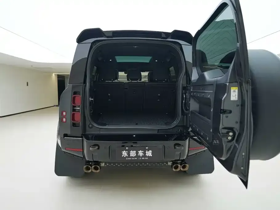 Land Rover Defender — фото 9