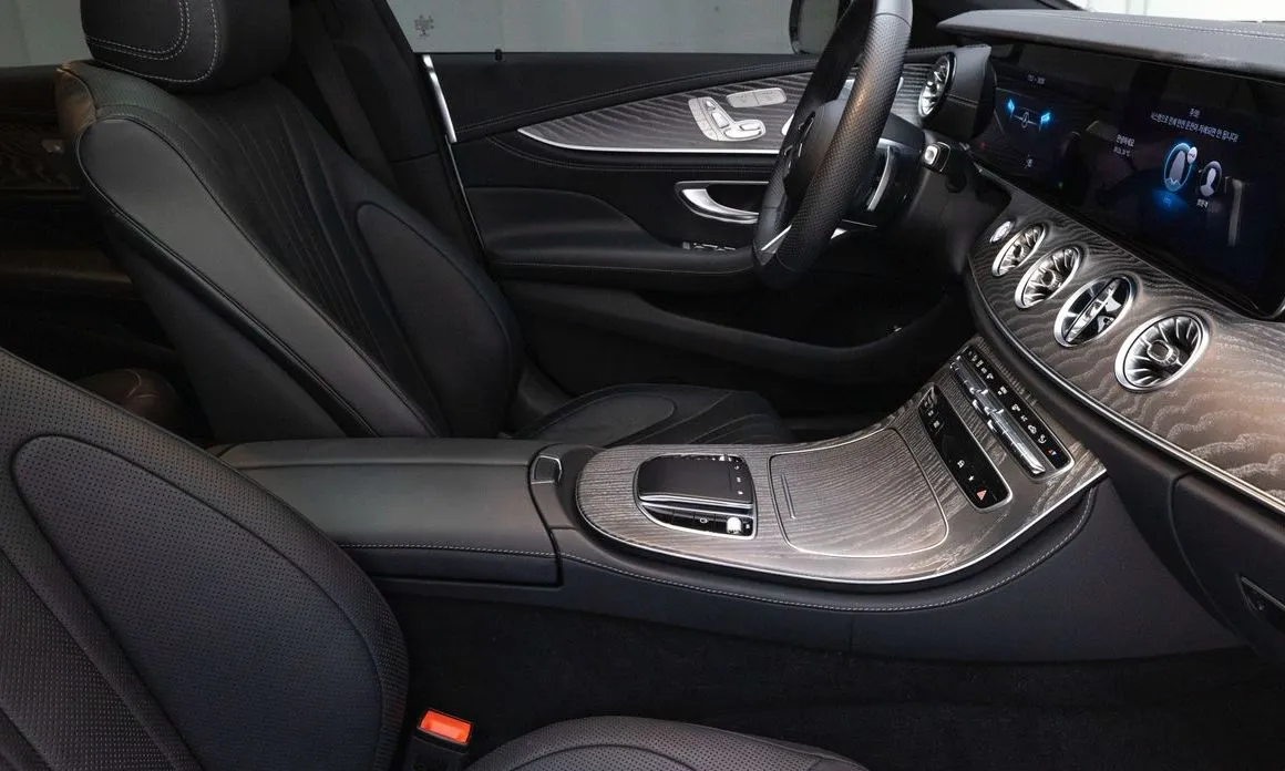 Mercedes-Benz CLS-Class — фото 10