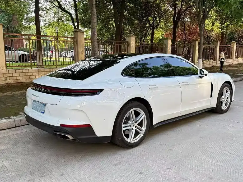 Porsche Panamera — фото 6