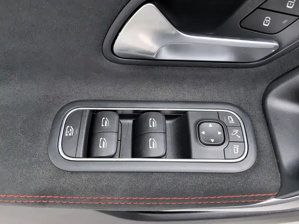 Mercedes-Benz CLA (Import) — фото 10