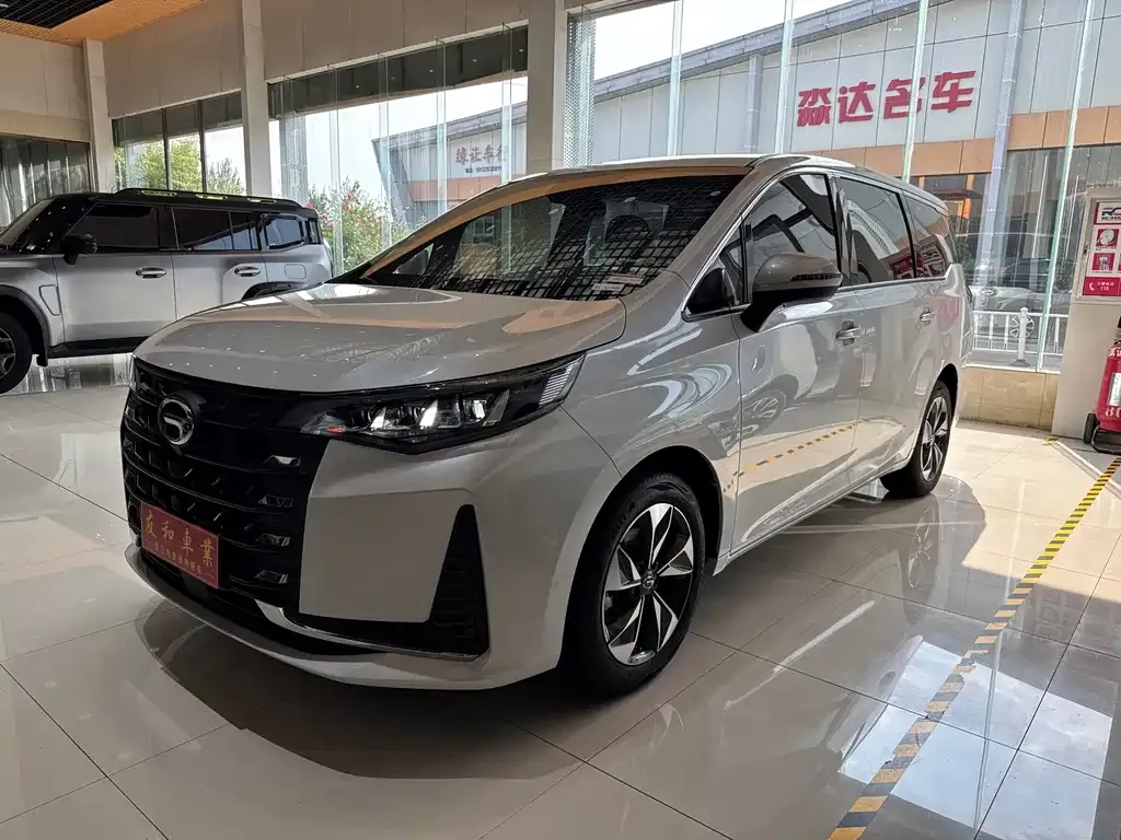 GAC Motor Trumpchi M6 — фото 1