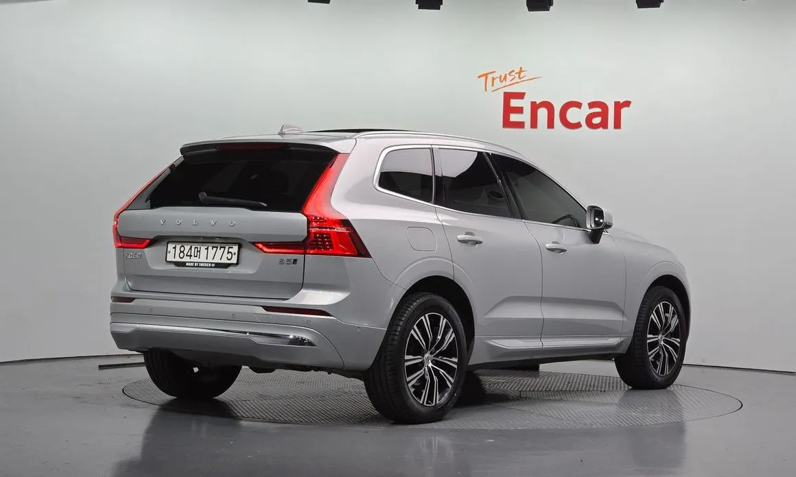 Volvo XC60 — фото 3