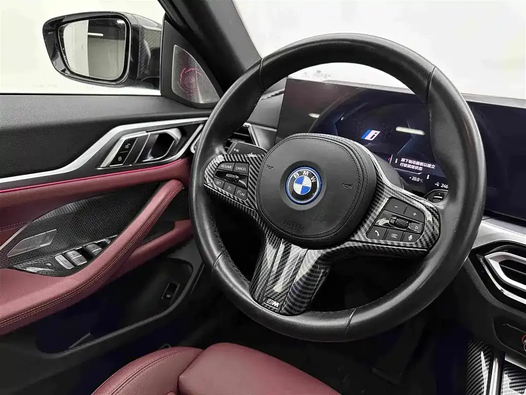 BMW i4 — фото 4