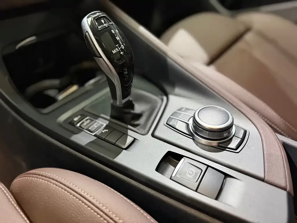 BMW X1 — фото 10