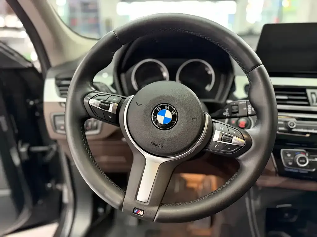 BMW X1 — фото 4