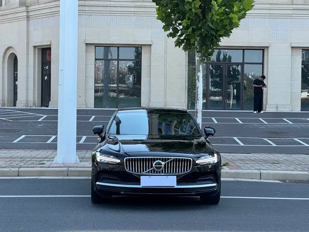 Volvo S90 — фото 8