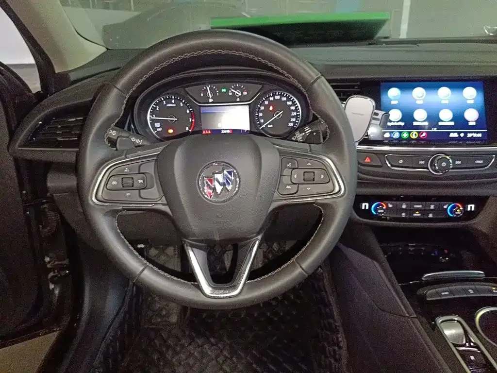 Buick Regal — фото 10