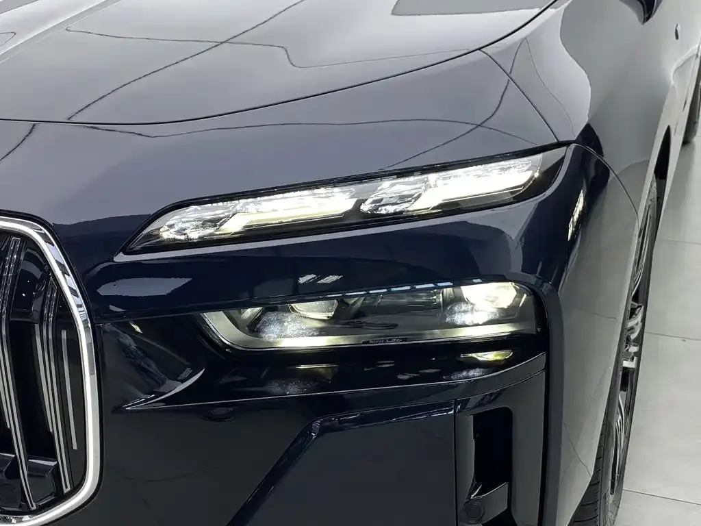 BMW 7 Series — фото 4