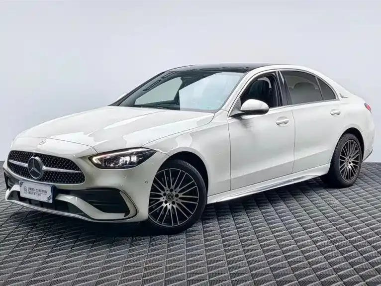 Mercedes-Benz C-Class — фото 1