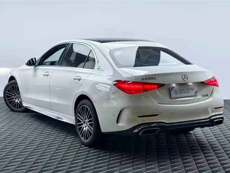 Mercedes-Benz C-Class — фото 10