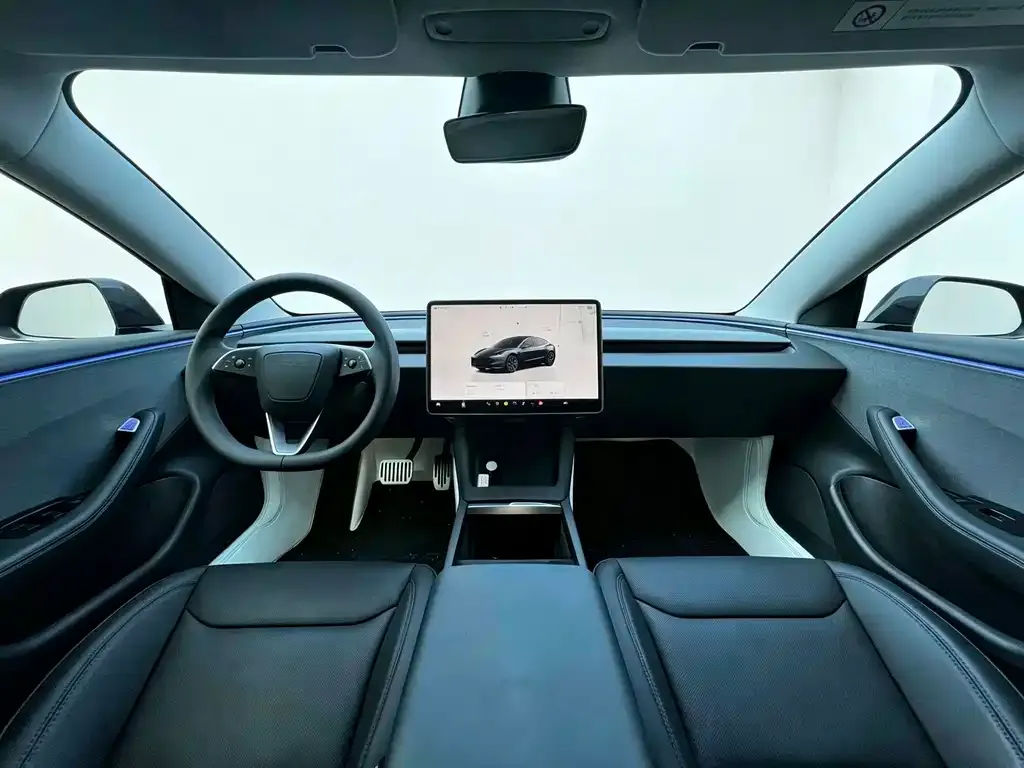 Tesla Model 3 — фото 6