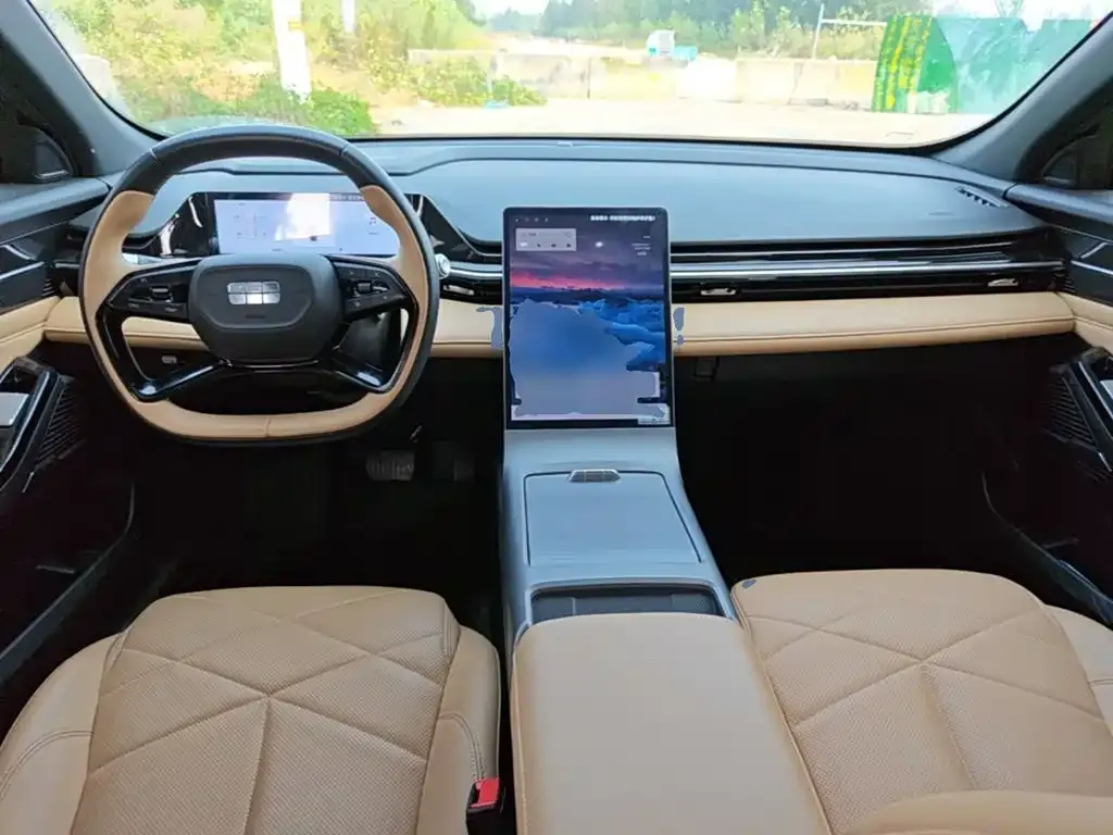 Geely Galaxy L6 — фото 4