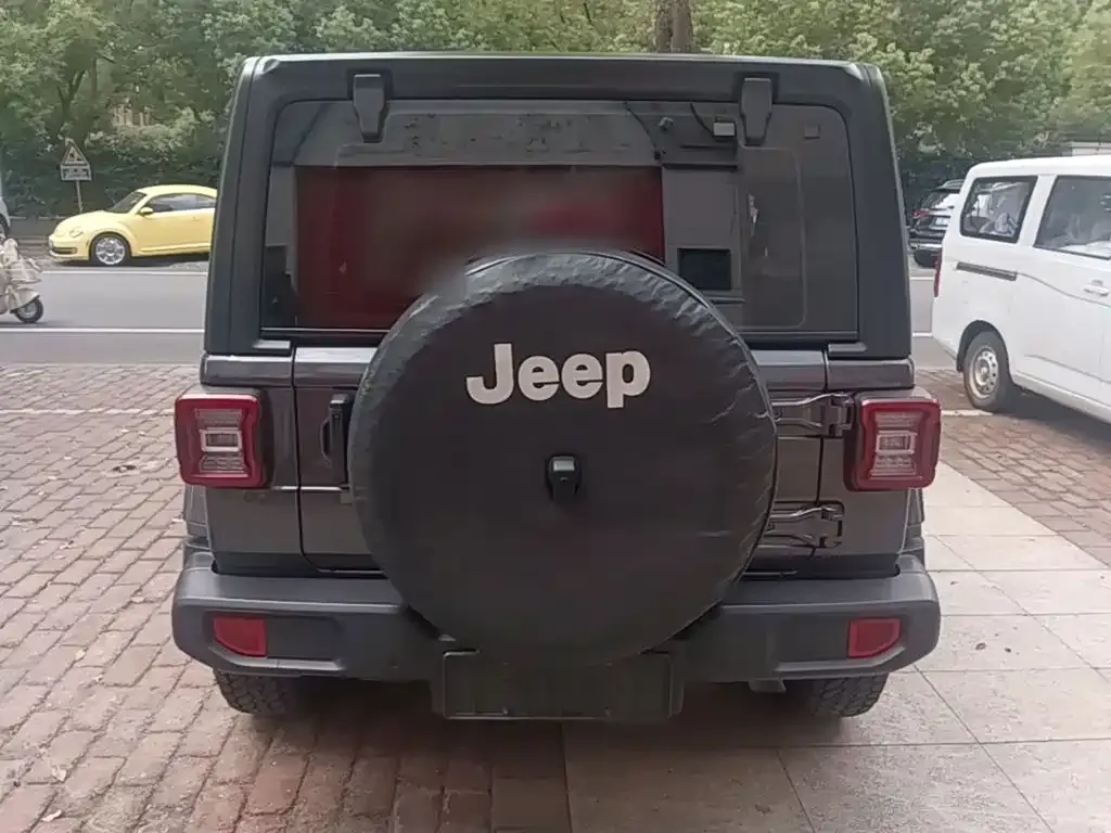 Jeep Wrangler — фото 3