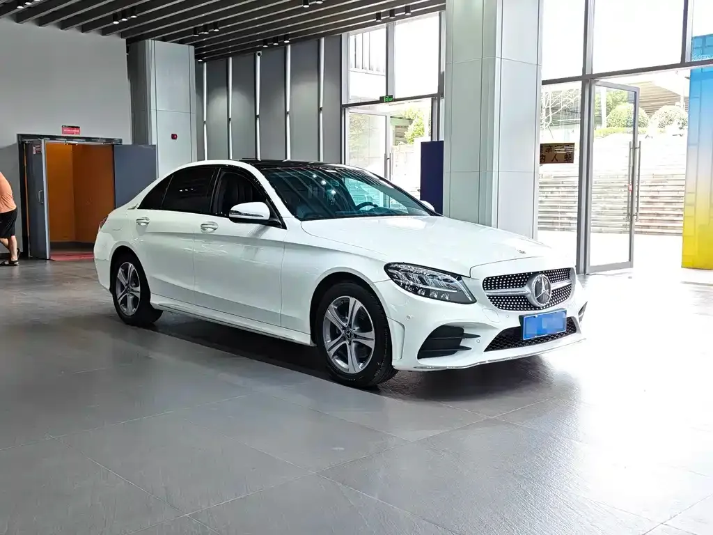 Mercedes-Benz C-Class — фото 2