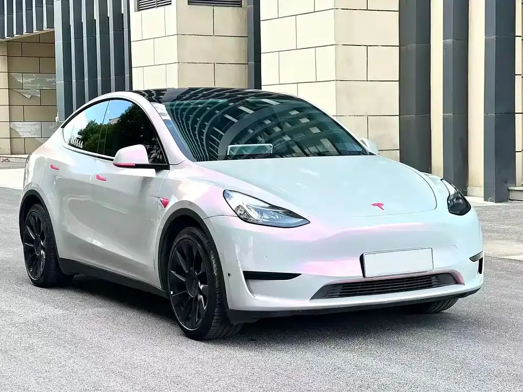 Tesla Model Y — фото 8