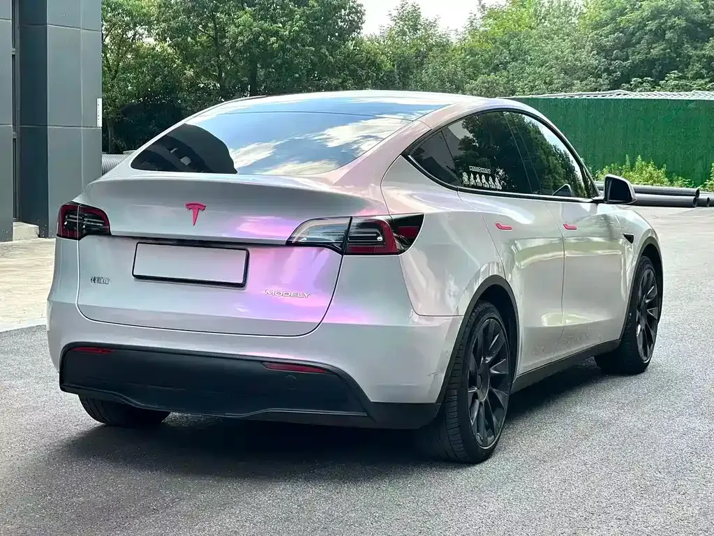 Tesla Model Y — фото 7