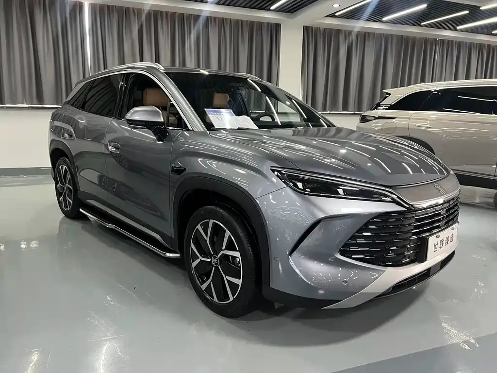 BYD L DM-i — фото 10