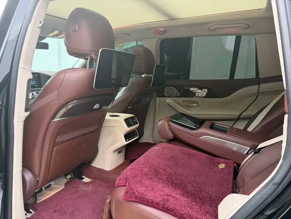 Mercedes-Benz GLS — фото 9