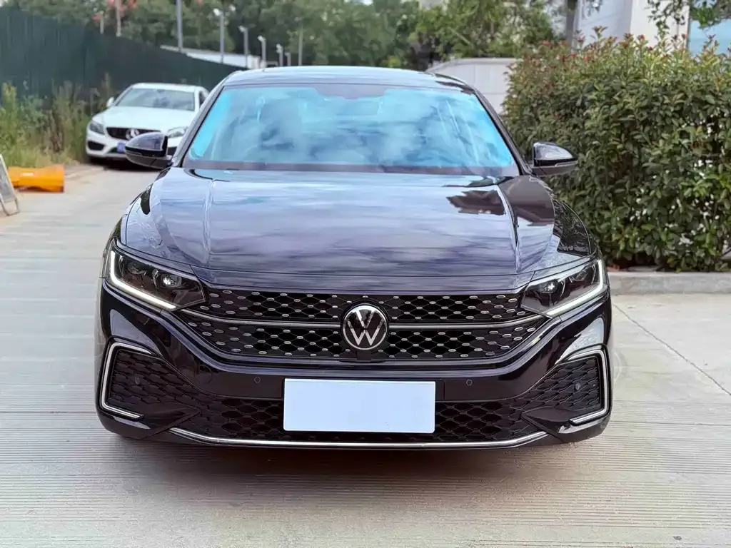 Volkswagen Passat — фото 9