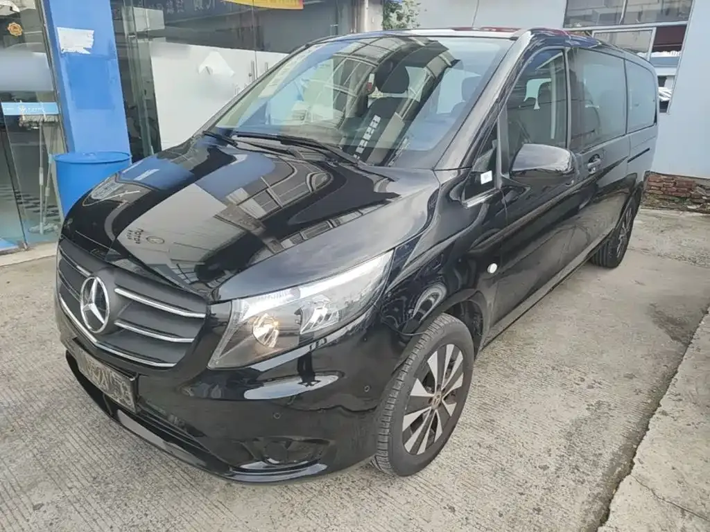 Mercedes-Benz Vito — фото 1