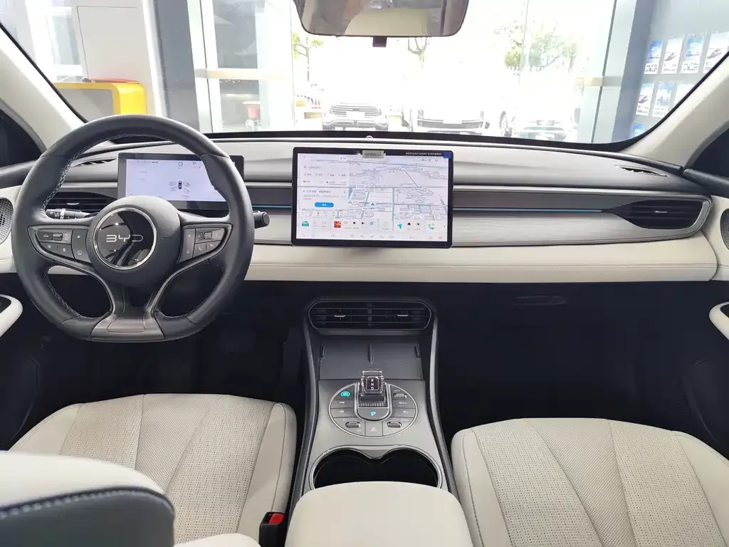 BYD Seal 05 DM-i — фото 9
