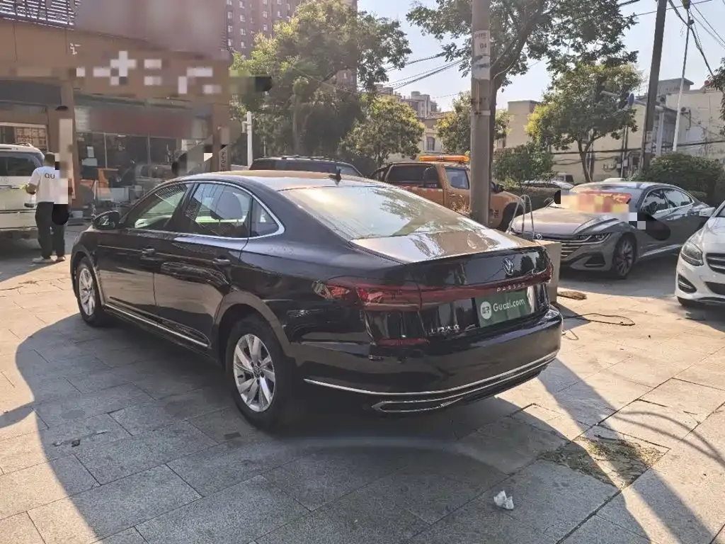Volkswagen Passat — фото 8