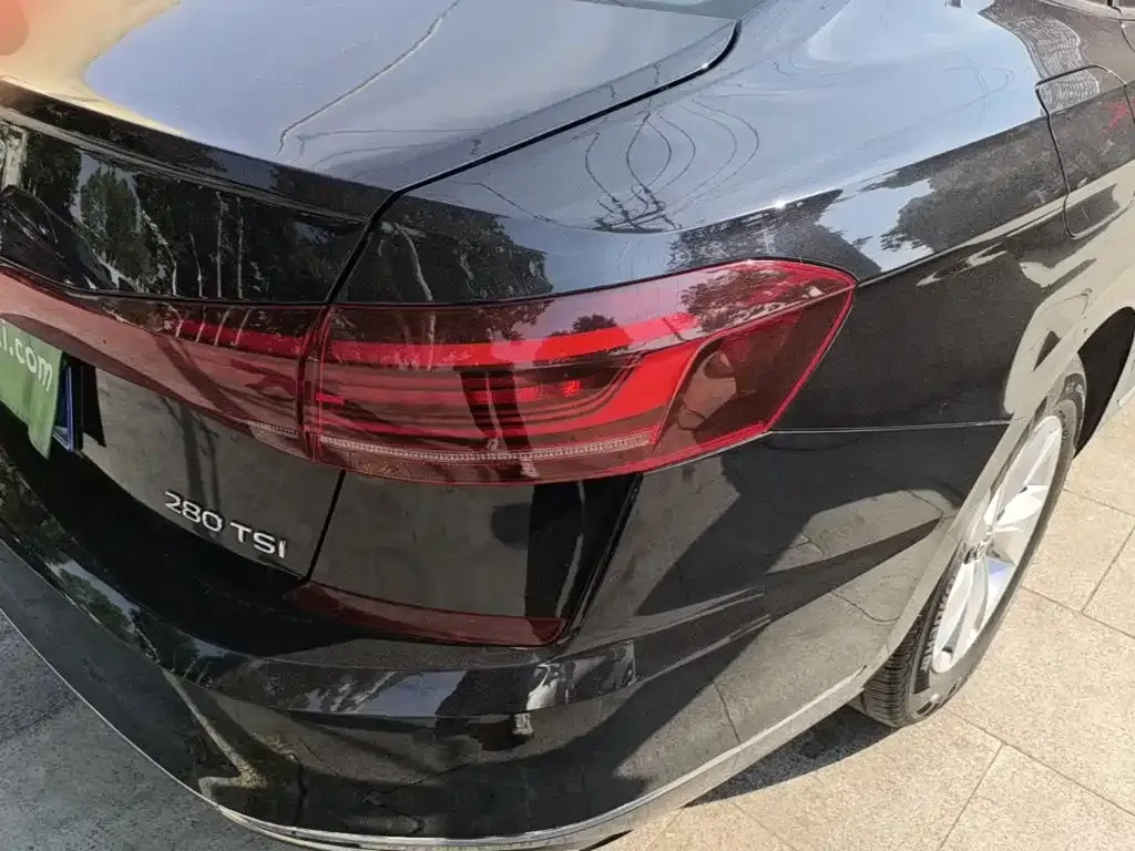 Volkswagen Passat — фото 9