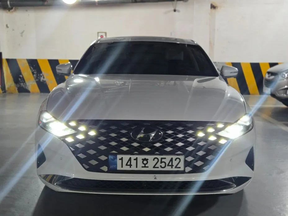 Hyundai Grandeur — фото 1