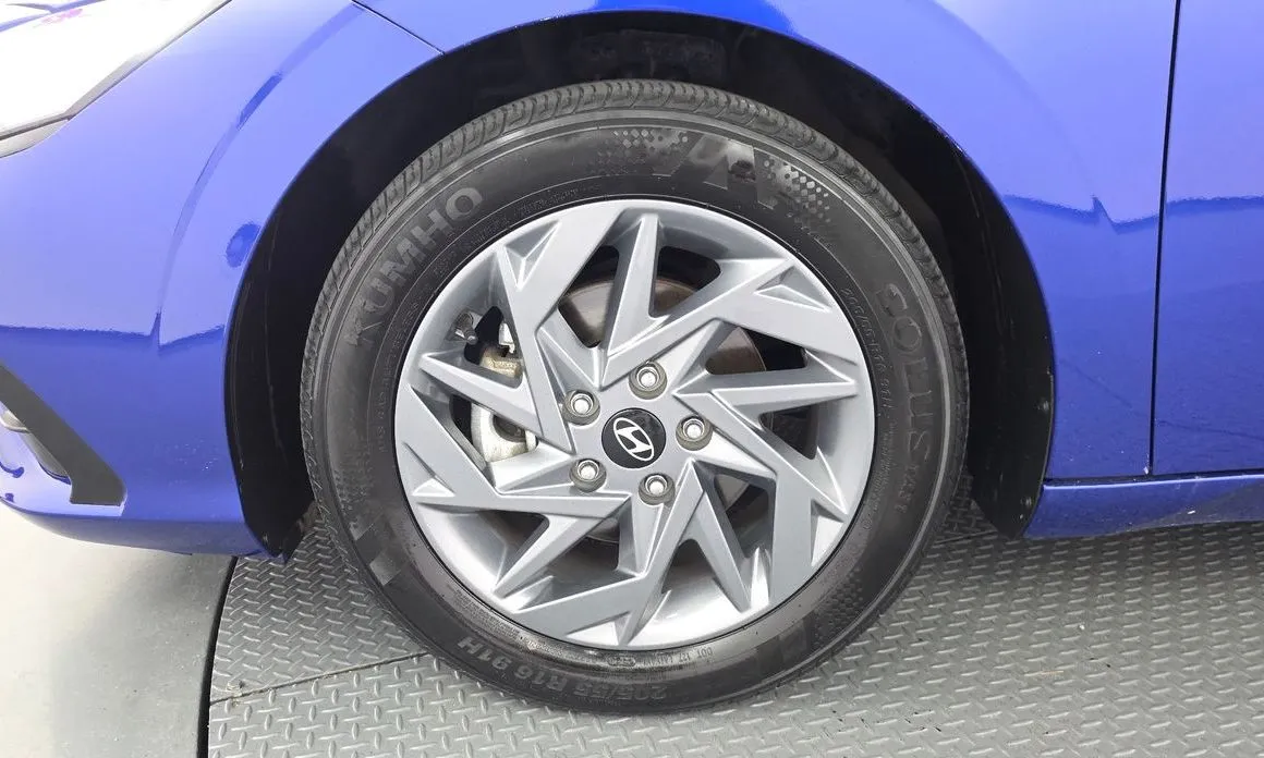 Hyundai AVANTE — фото 4