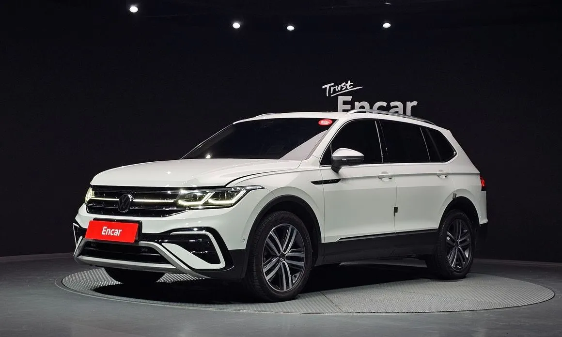 Volkswagen Tiguan — фото 1