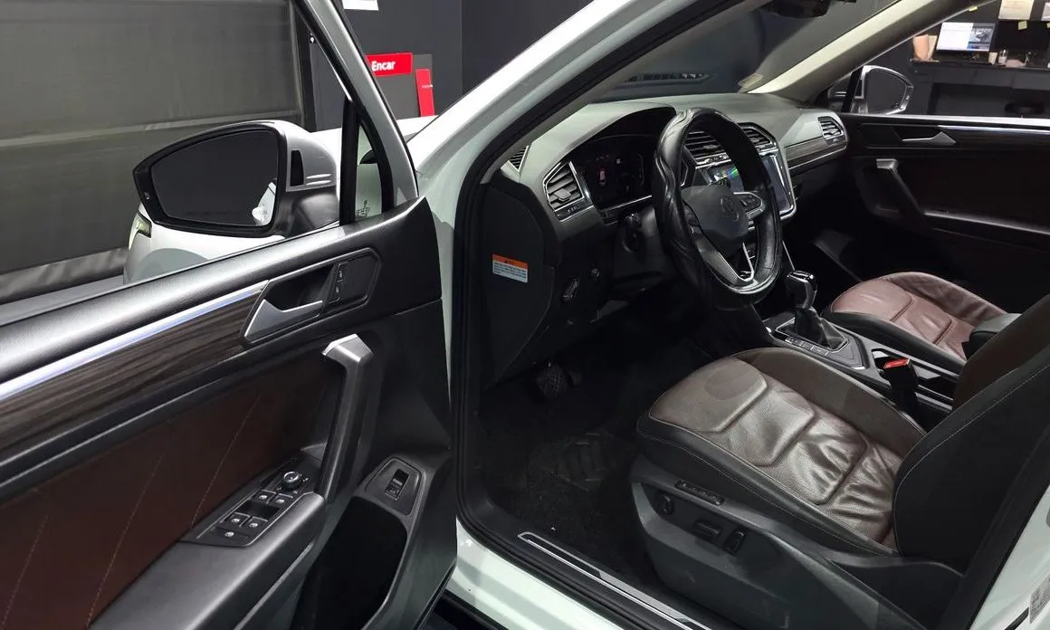 Volkswagen Tiguan — фото 9