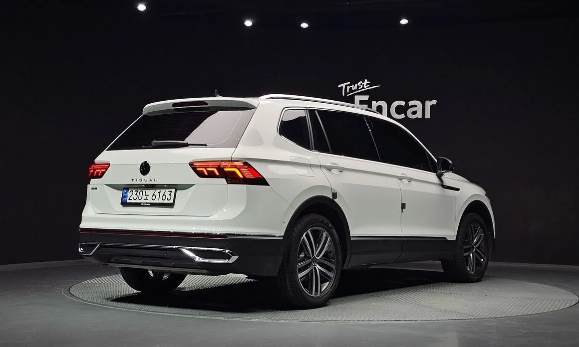 Volkswagen Tiguan — фото 6