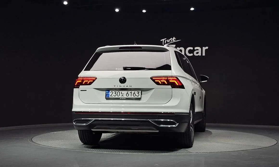 Volkswagen Tiguan — фото 7