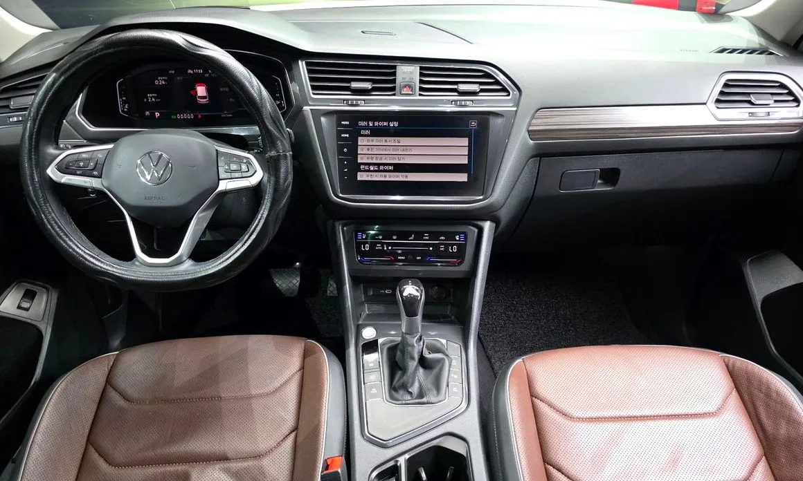 Volkswagen Tiguan — фото 10