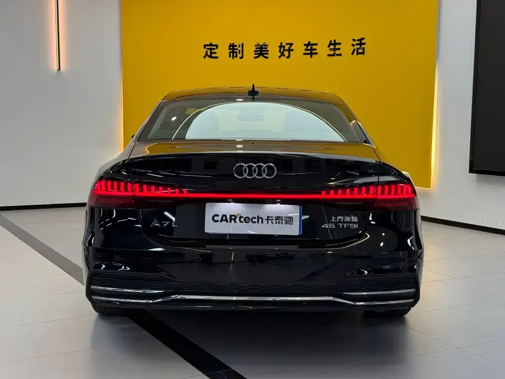 Audi A7L — фото 10