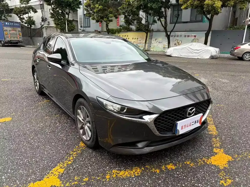 Mazda 3 Axela — фото 10
