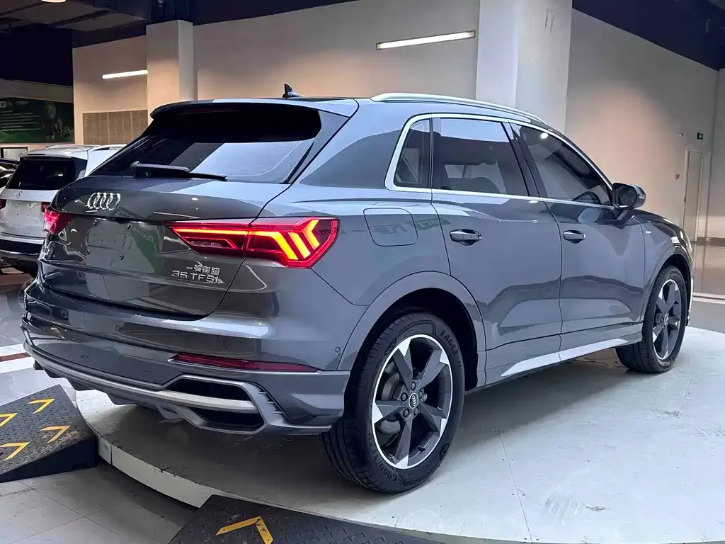 Audi Q3 — фото 7