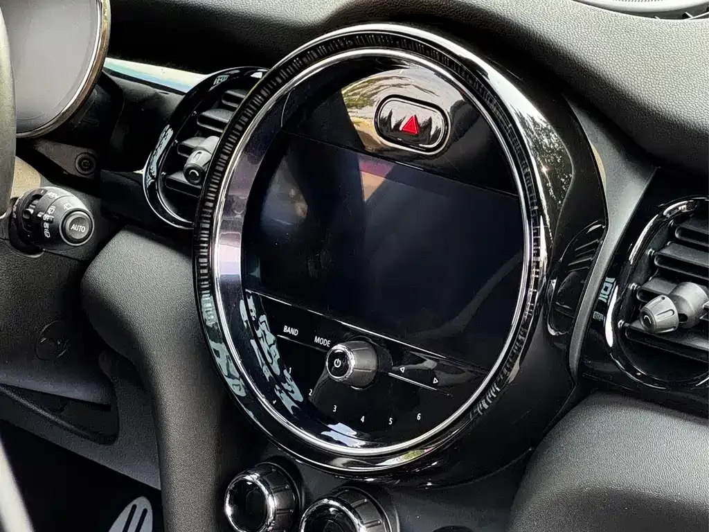 MINI JCW (John Cooper Works) — фото 6