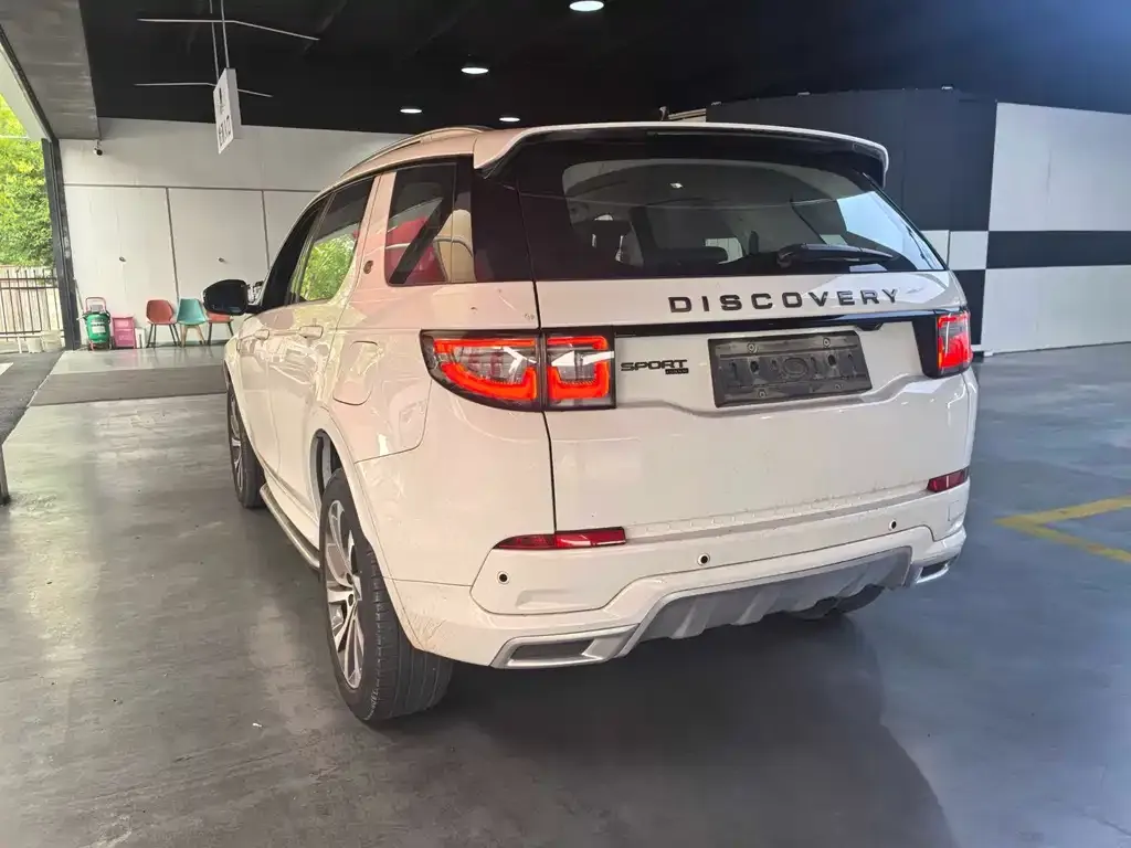 Land Rover Discovery Sport Hybrid — фото 8