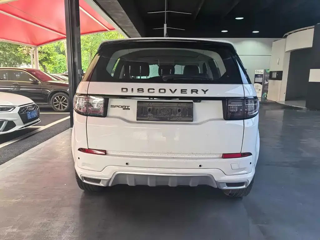 Land Rover Discovery Sport Hybrid — фото 6