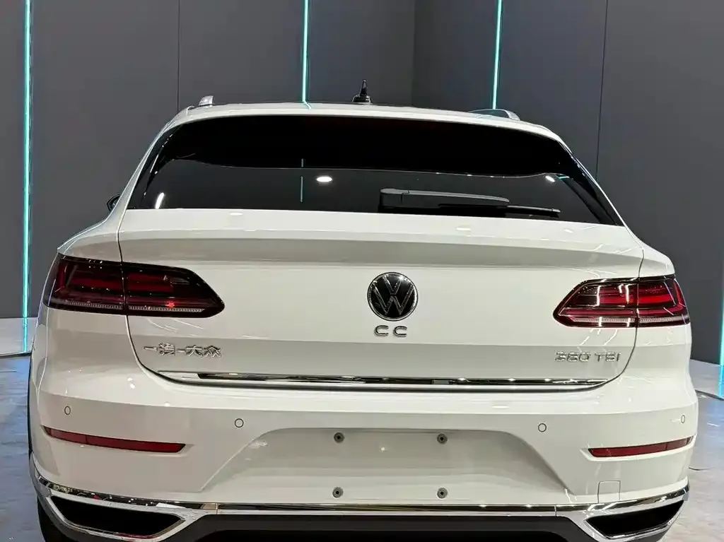 Volkswagen CC — фото 10