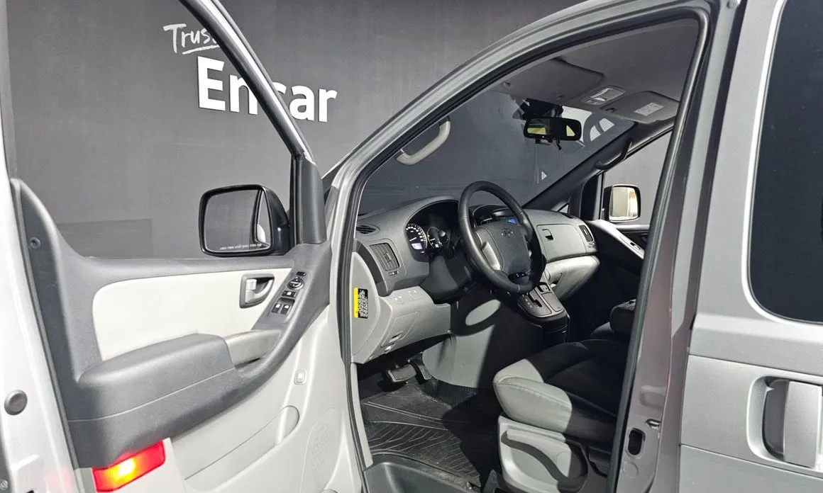 Hyundai Starex — фото 10
