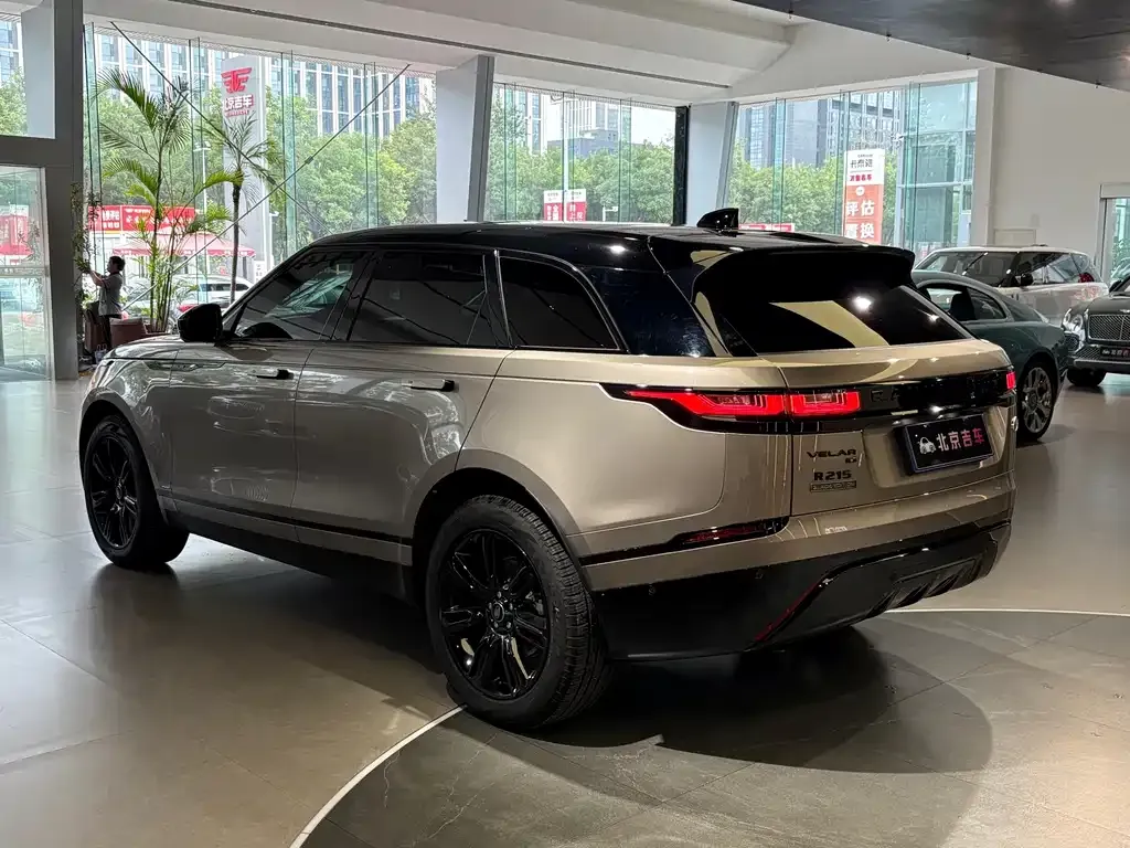 Land Rover Velar — фото 2