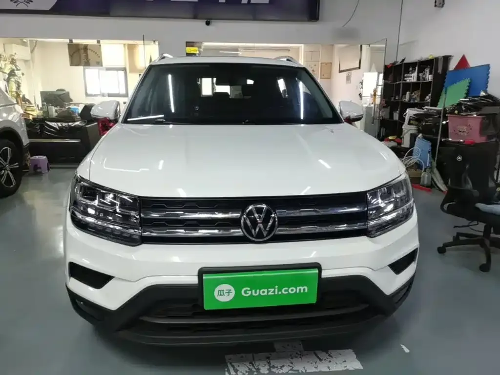 Volkswagen Tharu — фото 2