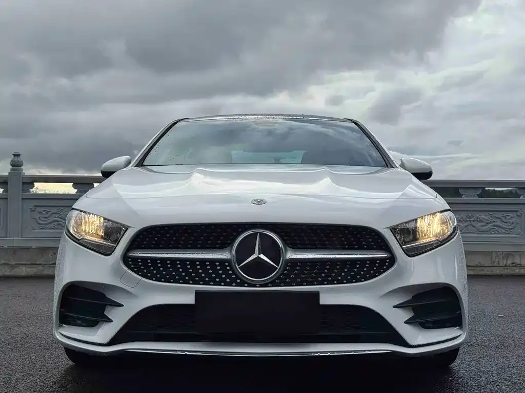 Mercedes-Benz A-Class — фото 10